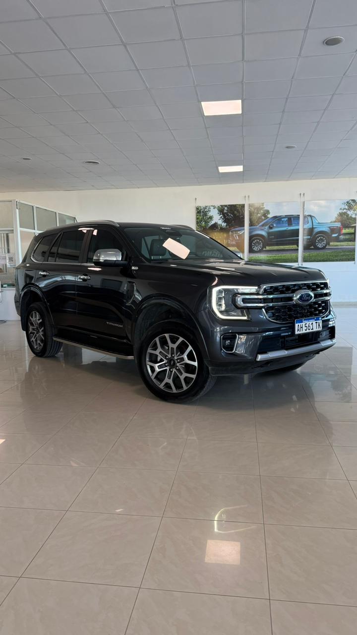 FORD - EVEREST  - TITANIUM - 2025